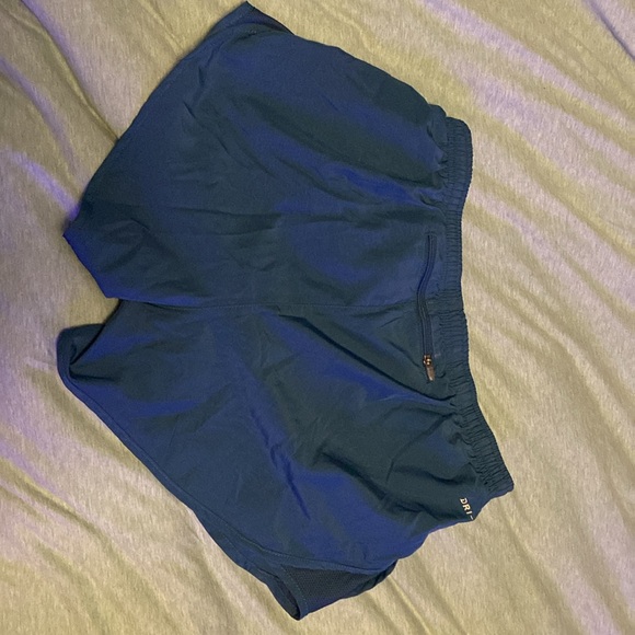 Nike running shorts - Picture 2 of 7